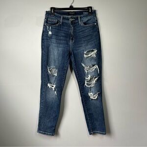 Judy Blue Distressed Boyfriend Jeans in Dark Blue